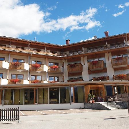 Sporthotel Rasen Rasun di Sotto Luaran gambar