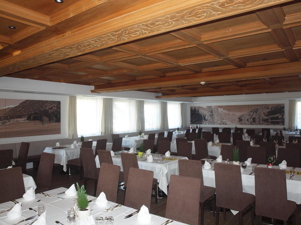 Sporthotel Rasen Rasun di Sotto Luaran gambar