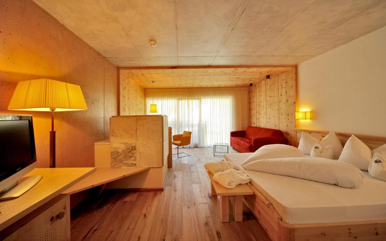 Sporthotel Rasen Rasun di Sotto Luaran gambar